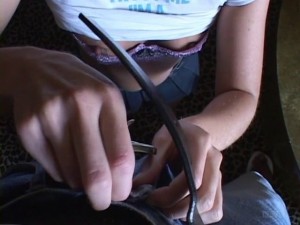 Belle masturbation pour faire venir la bite.