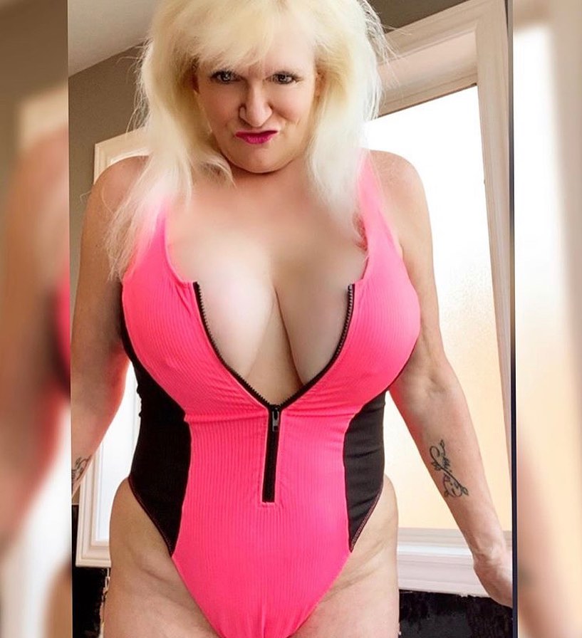 Cougar nymphomane du 85 photo