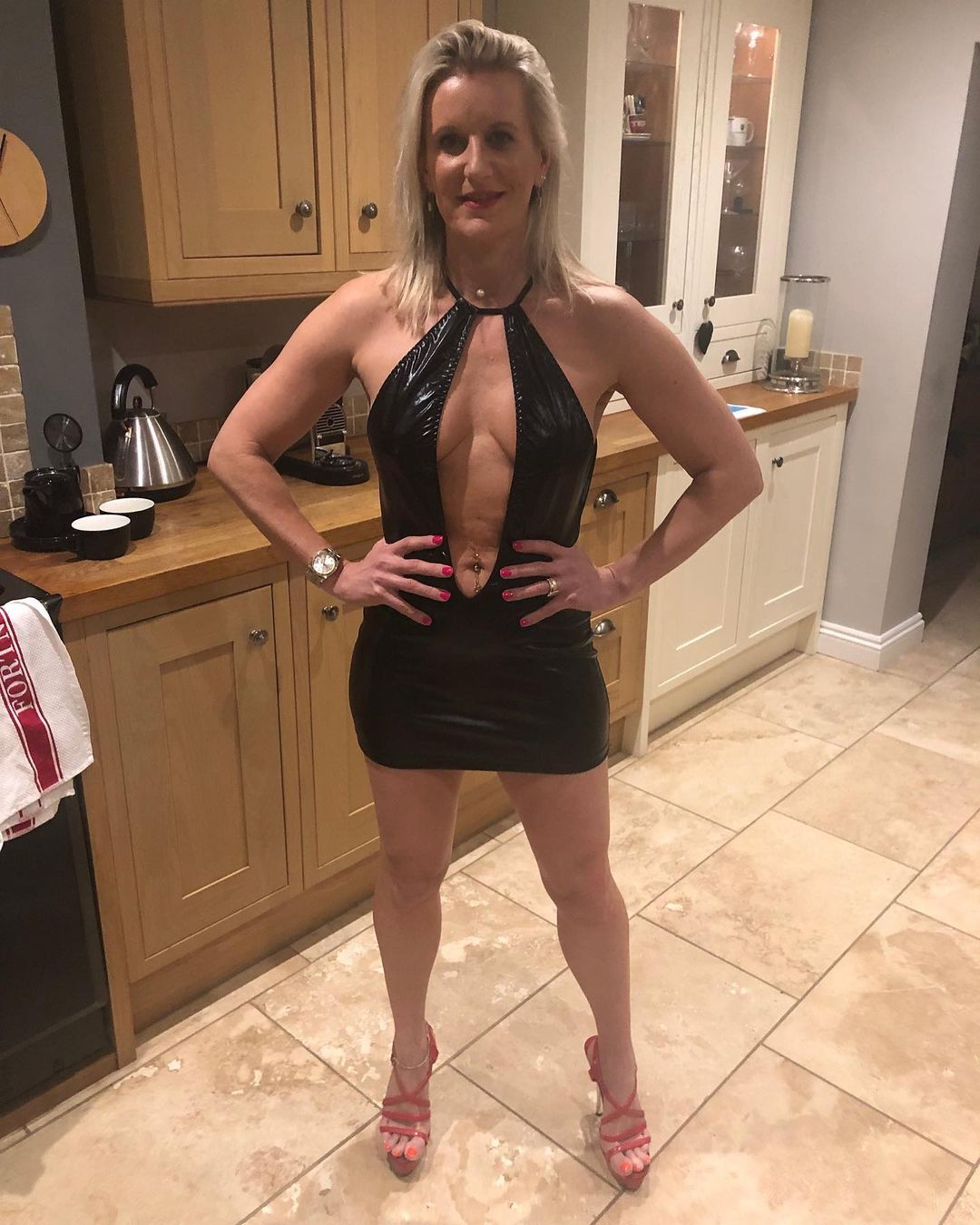 Mature nympho du 39 cherche jeune homme