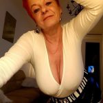 Mature nympho du 86 cherche jeune homme