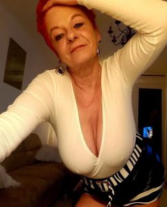 Mature nympho du 86 cherche jeune homme