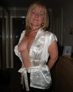 Milf nue du 09 à baiser